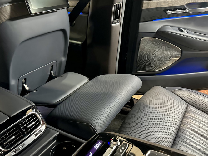 Электрическая оттоманка для Genesis G90 — изготовление и установка | БГТ